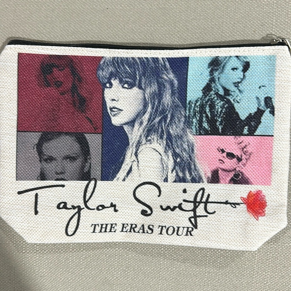 Taylor Swift Make-Up Bag